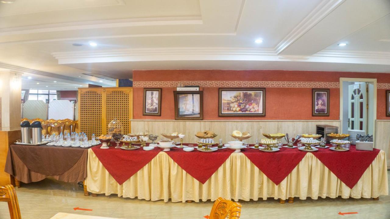 Tétouan Hotel Atenas מראה חיצוני תמונה