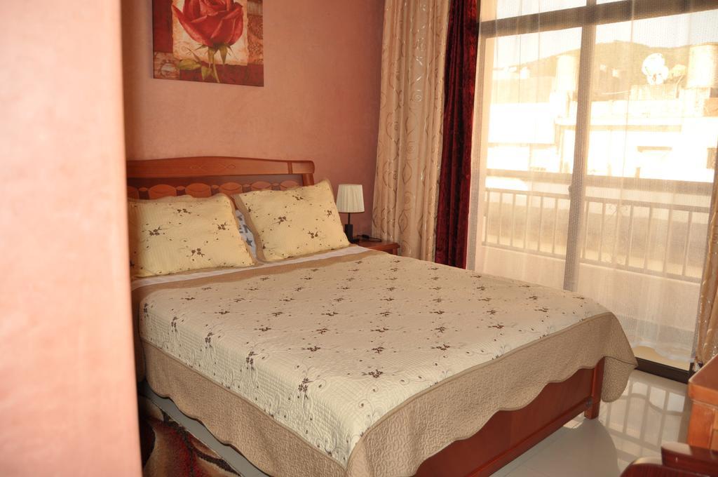 Tétouan Hotel Atenas מראה חיצוני תמונה